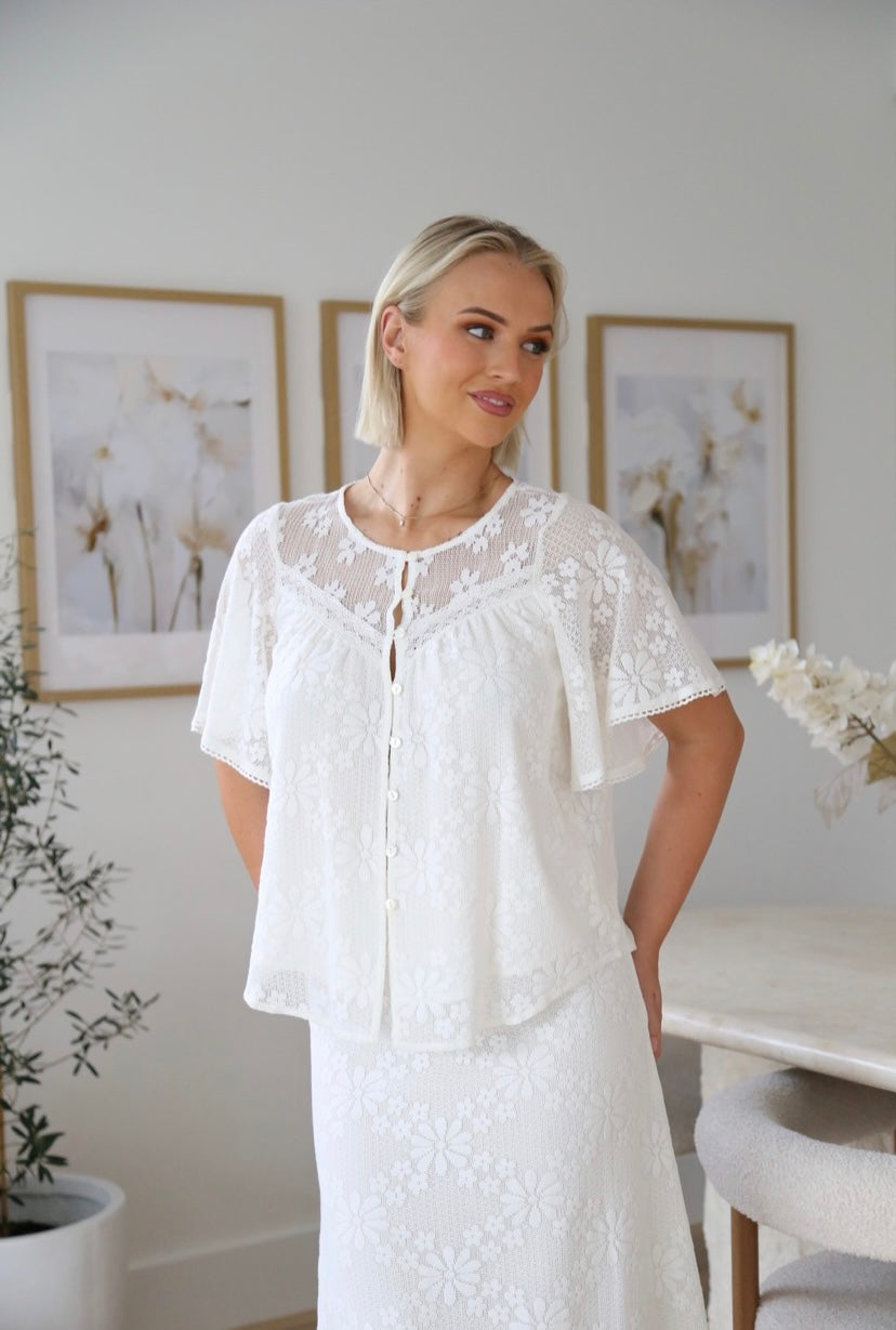 Shell Blouse White Lace