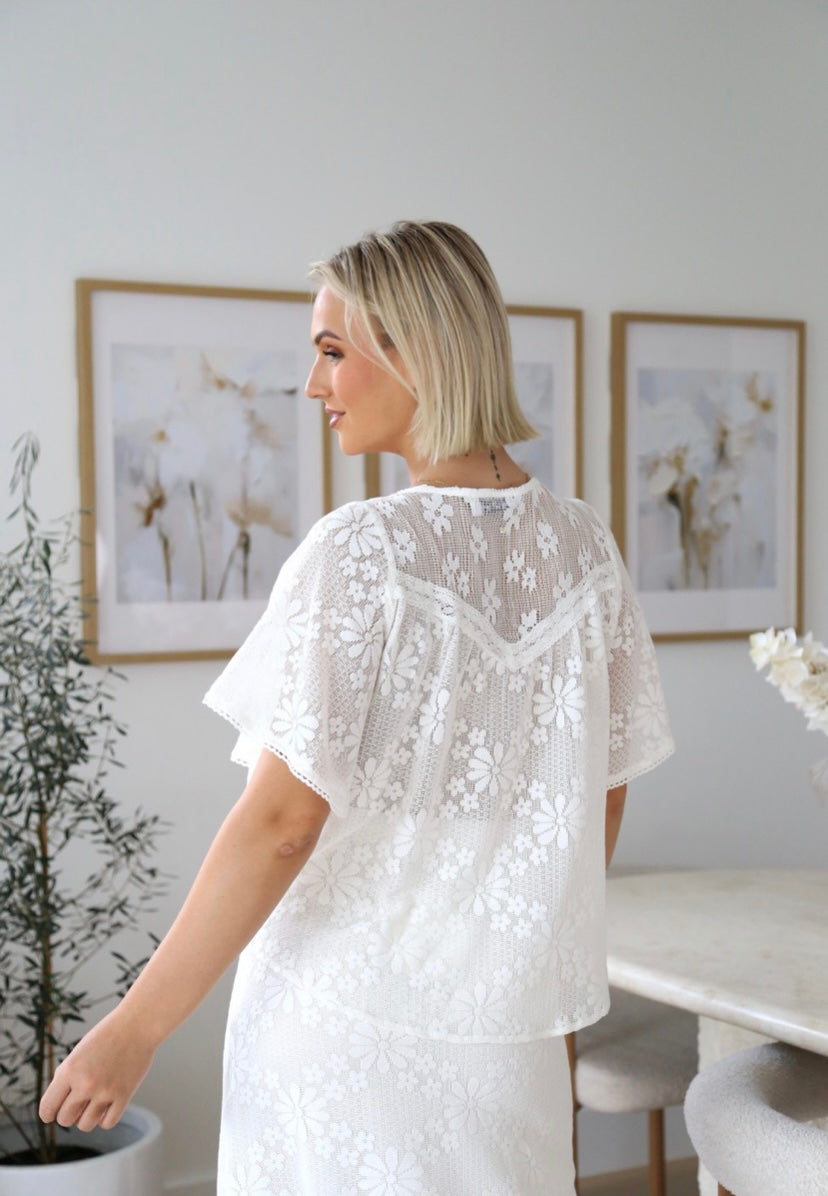 Shell Blouse White Lace