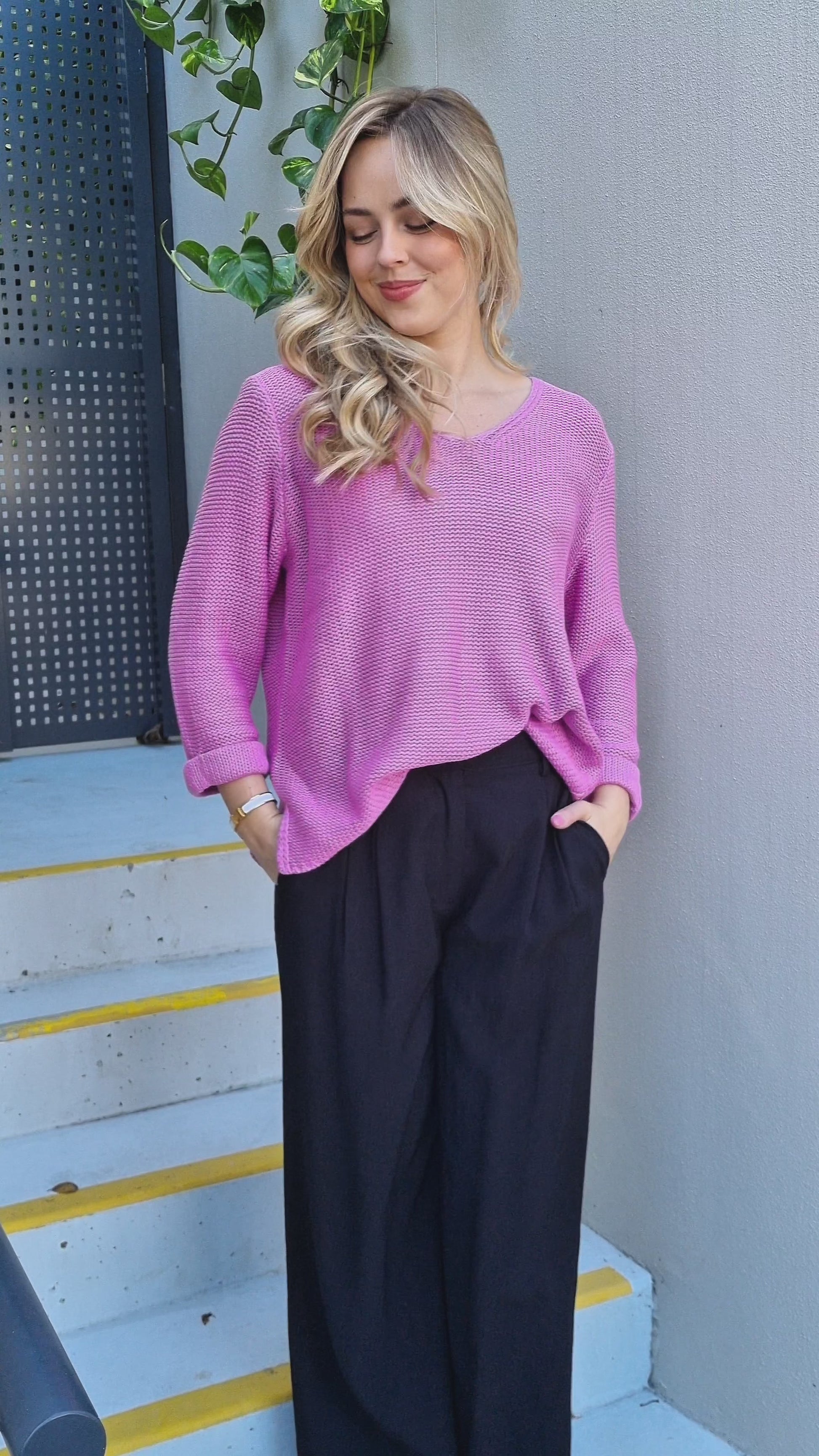 Video of all 10+ Coco Cotton Knit Long Sleeve Jumper. Available online and instore at Godess Bohemian Boutique. 